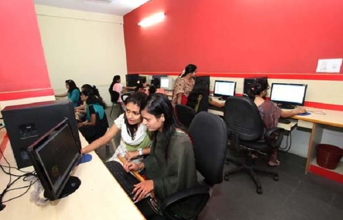 Nightingale Institute of Nursing Bangalore Library and Labs photo 9